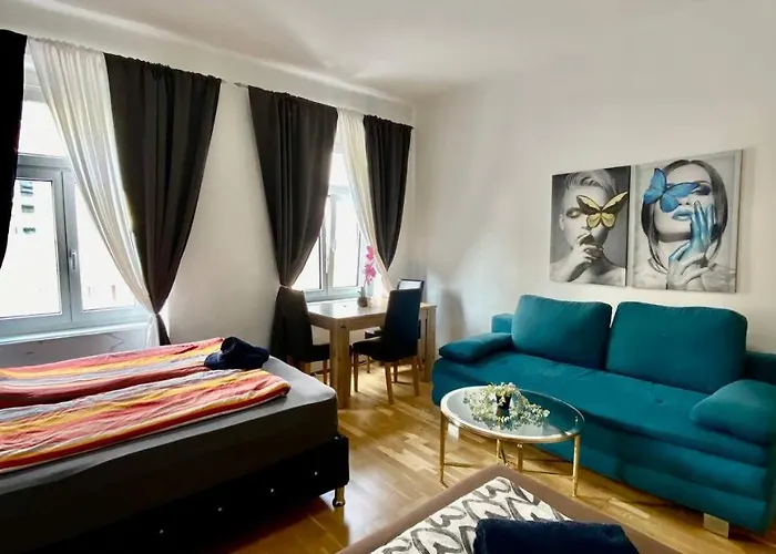 Deluxe In Josefstaedter Strasse Area *