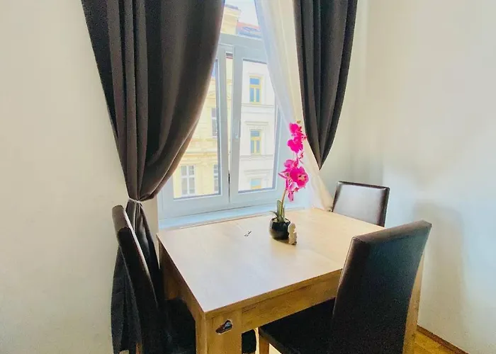 Deluxe In Josefstaedter Strasse Area Διαμέρισμα